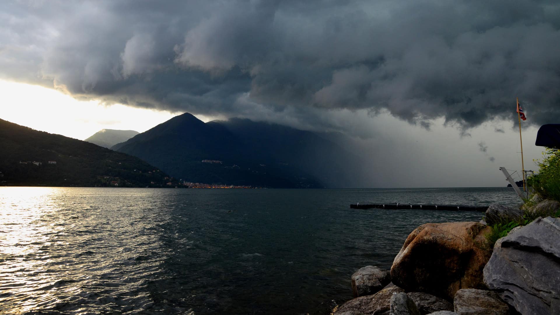 Das Drama Um Das Gekenterte Party Boot Auf Dem Lago Maggiore Israelnetz