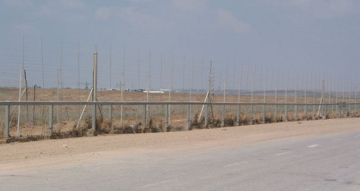 Am Grenzzaun zwischen dem Gazastreifen und Israel hat die israelische Luftwaffe sechs mutmaßliche Terroristen getötet.