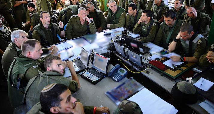 Vor der Waffenruhe: Vertreter der israelischen Verteidigungsstreitkräfte beraten über das Vorgehen im Gazastreifen.