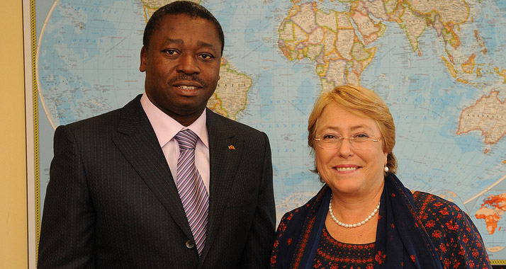 Ein Freund Israels: Togos Präsident Gnassingbe - hier mit Michelle Bachelet, der Direktorin der UN-Frauen-Organisation UN Women. (Archivbild)