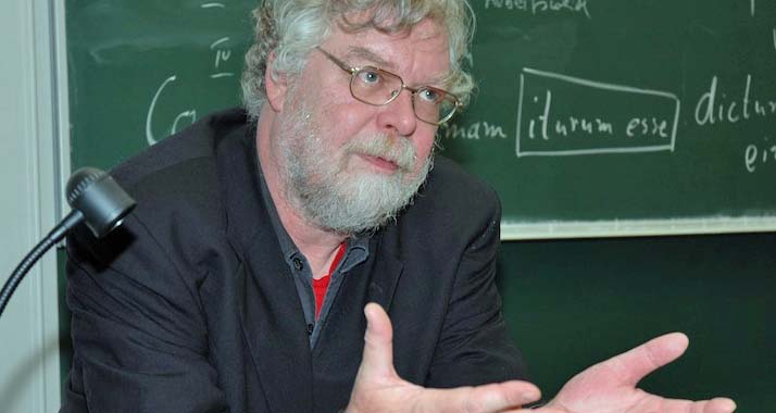 Nahostkorrespondent Ulrich Sahm bei einem seiner Vorträge in Deutschland im Jahr 2009.