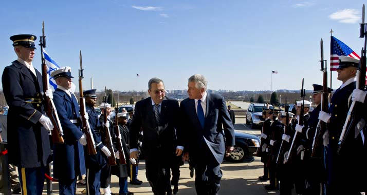 Gemeinsamer Schritt: Hagel empfängt Barak in Washington.