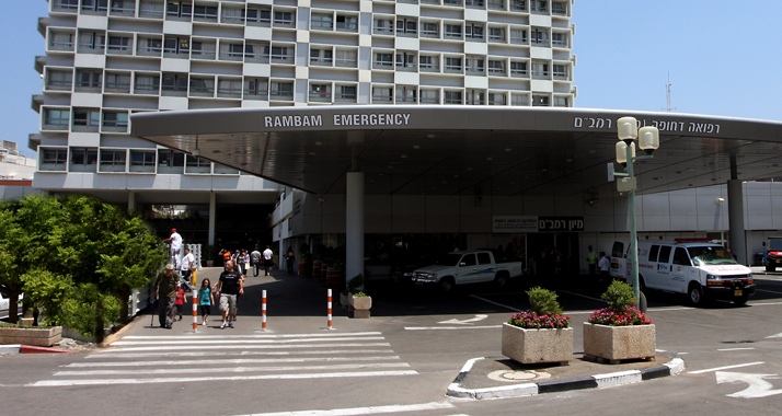 Im Rambam-Krankenhaus in Haifa erhalten zwei verwundete Syrer medizinische Versorgung.