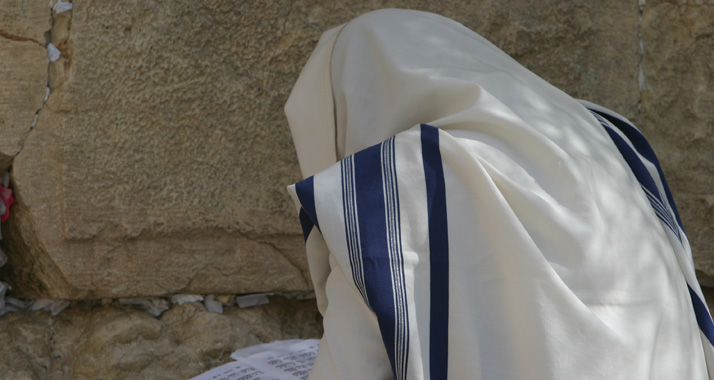 Liberale Jüdinnen fordern, dass auch sie an der Klagemauer den jüdischen Gebetsschal tragen dürfen.