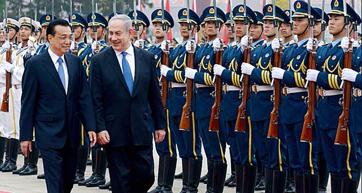 Israels Premierminister Netanjahu mit dem chinesischen Regierungschef Li am Mittwoch in Peking