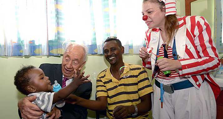 Peres liegt die Gesundheit der israelischen Kinder sehr am Herzen.
