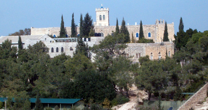 Das Kloster Beit Dschimal westlich von Jerusalem wurde offenbar Opfer eines "Preisschild-Angriffes".