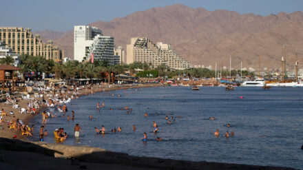 Eines der beliebtesten Urlaubsziele in Israel ist Eilat am Roten Meer.