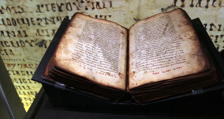 Auch Teile des Neuen Testaments sind in der Ausstellung zu bewundern. Im Bild: Ein Manuskript in syrischer Sprache aus dem 11. Jahrhundert.