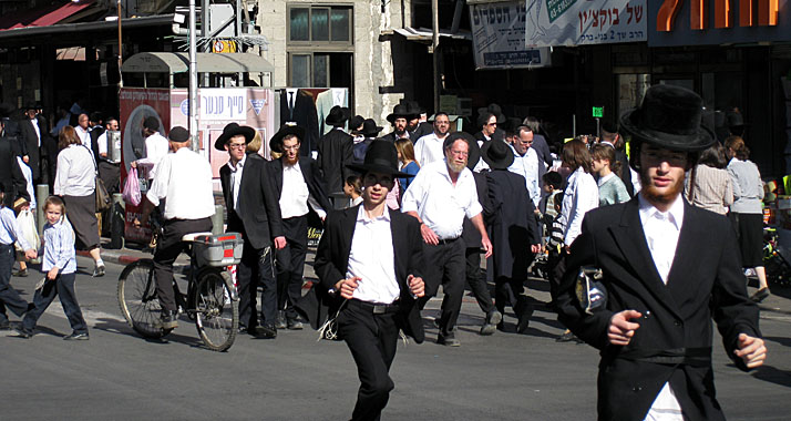 Laut einer Umfrage sehen sich viele junge Ultra-Orthodoxe als Israelis, einige auch als Zionisten.