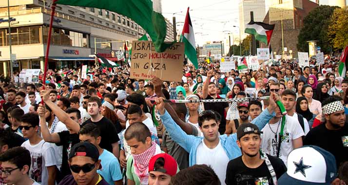 Bei pro-palästinensischen Demonstrationen wurden in den letzten Tagen antisemitische Parolen skandiert. Politiker und führende jüdische Vertreter sind entsetzt.