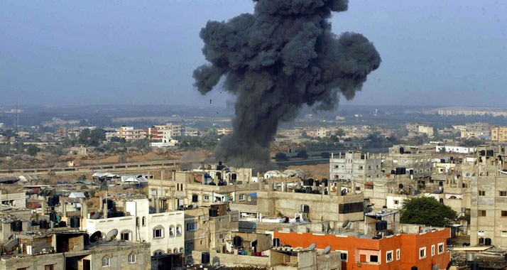 Israelischer Luftangriff auf Gaza - in der Nacht zum Mittwoch zielte die Luftwaffe auf das Haus von Mohammed Deif. (Archivbild)