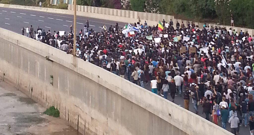 Eine Demonstration äthiopischstämmiger Israelis hatte Anfang Mai zu gewaltsamenen Auseinandersetzungen mit der Polizei geführt.