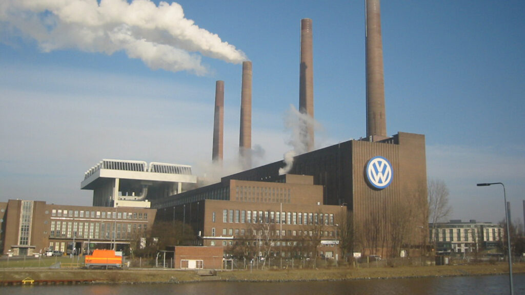 Das VW-Stammwerk in Wolfsburg: Durch den Skandal in den USA hat der Konzern weltweit an Image eingebüßt