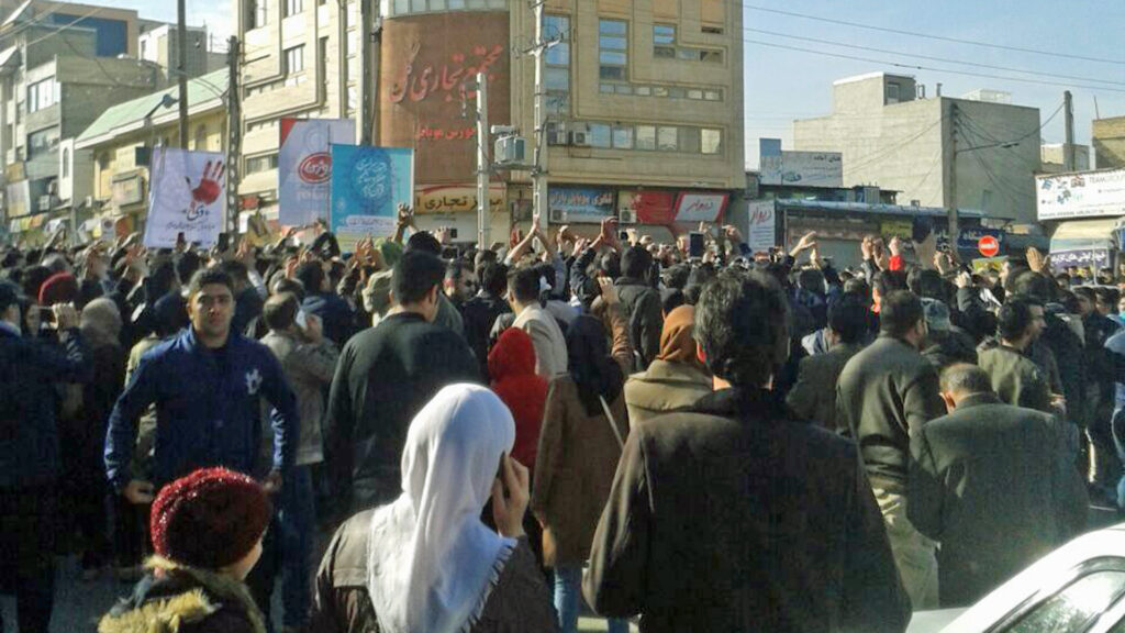Seit Ende 2017 gibt es Protestkundgebungen in vielen iranischen Städten. Die Regierung der Islamischen Republik diffamiert diese unter anderem als „vom Ausland gesteuert“.