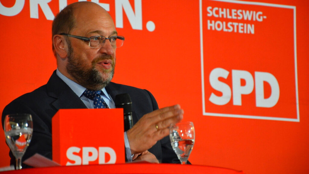 Seine Partei muss noch über den Koalitionsvertrag abstimmen: Der scheidende SPD-Parteivorsitzende Martin Schulz will neuer deutscher Außenminister werden