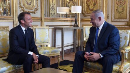 Der französische Staatspräsident Macron (l.) und der israelische Premier Netanjahu