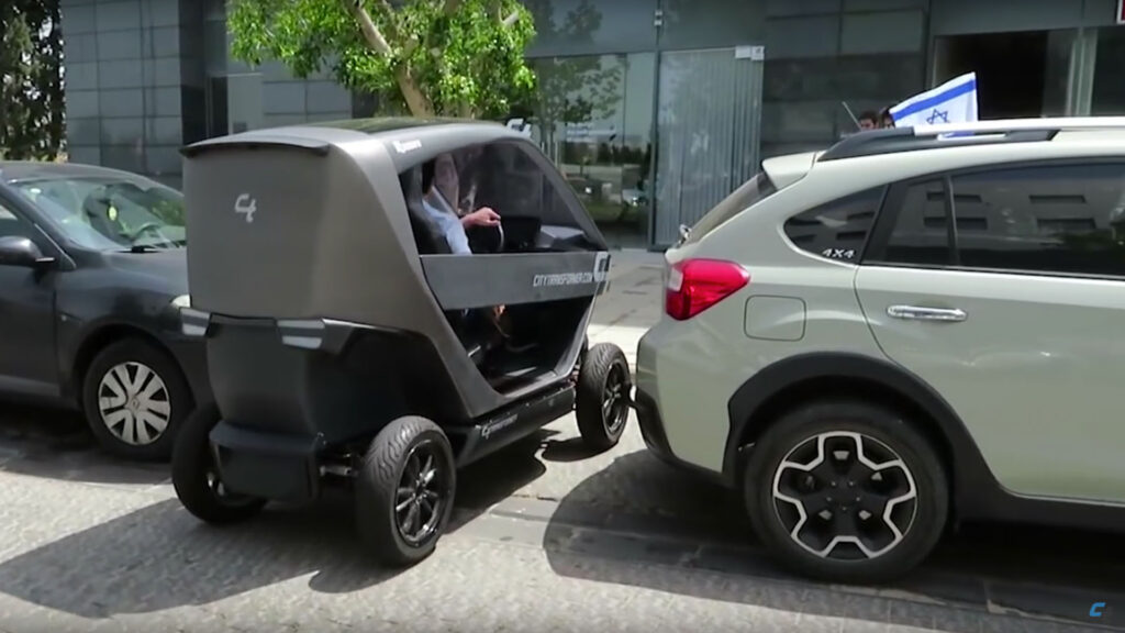 Mit dem faltbaren Elektroauto „City Transformers“ soll unter anderem die Parkplatzsuche einfacher werden