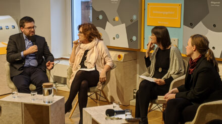 Diskussion auf der Fachtagung „Israelbilder“: Johannes Becke, Claudia Korenke, Gabriele Zander und Moderatorin Maria Coors (v.l.n.r.)