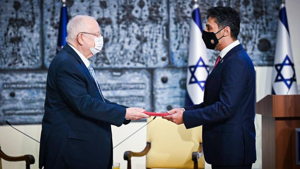 Präsident Rivlin (l.) empfängt Botschafter Al-Chadscha in Jerusalem