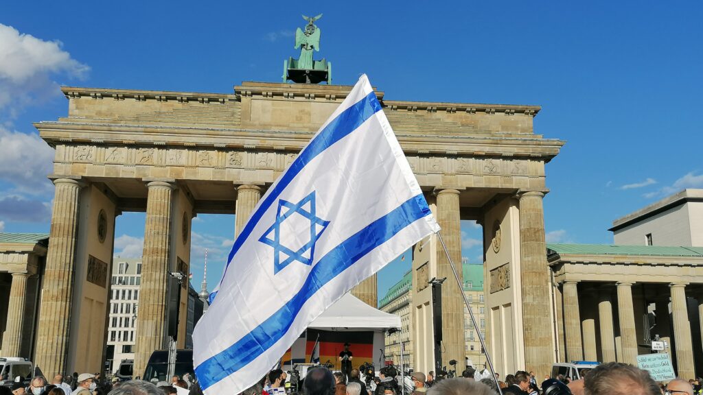 Mindestens 1.000 Menschen nahmen an der israelsolidarischen Demonstration teil