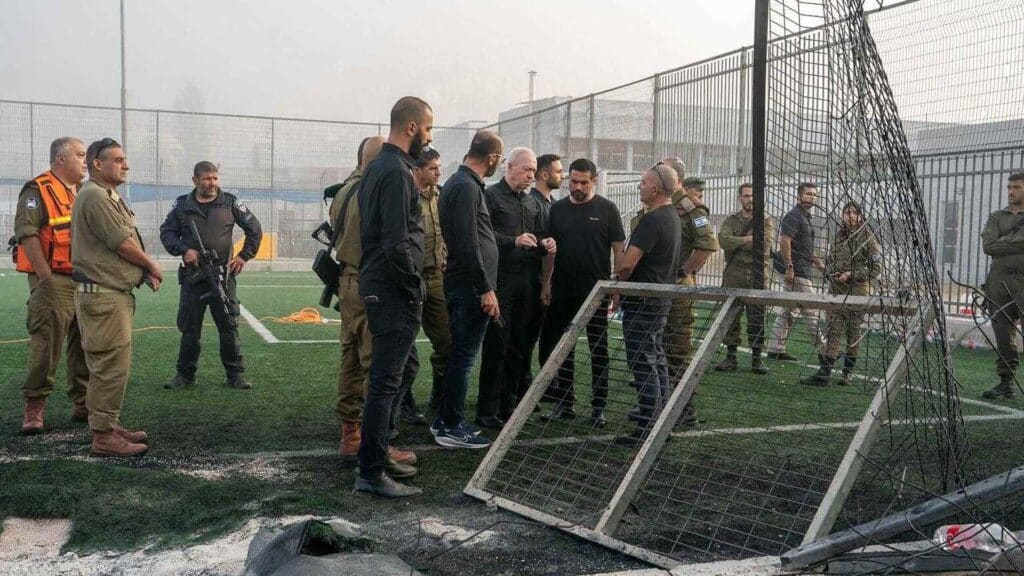 Israels Verteidigungsminister Gallant machte sich nach dem Angriff ein Bild von der Lage