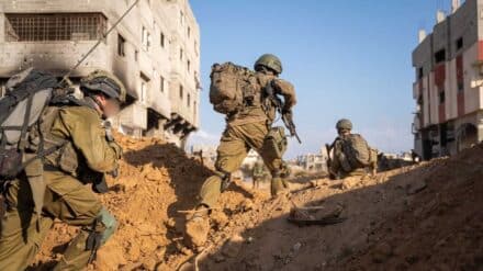 Die Armee ist operiert im Gazastreifen mit Bodentruppen, um Terrortunnel und Waffenlabore ausfindig zu machen