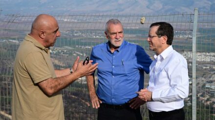 Staatspräsident Herzog tauschte sich am Dienstag mit Bürgern an der Nordgrenze Israels aus